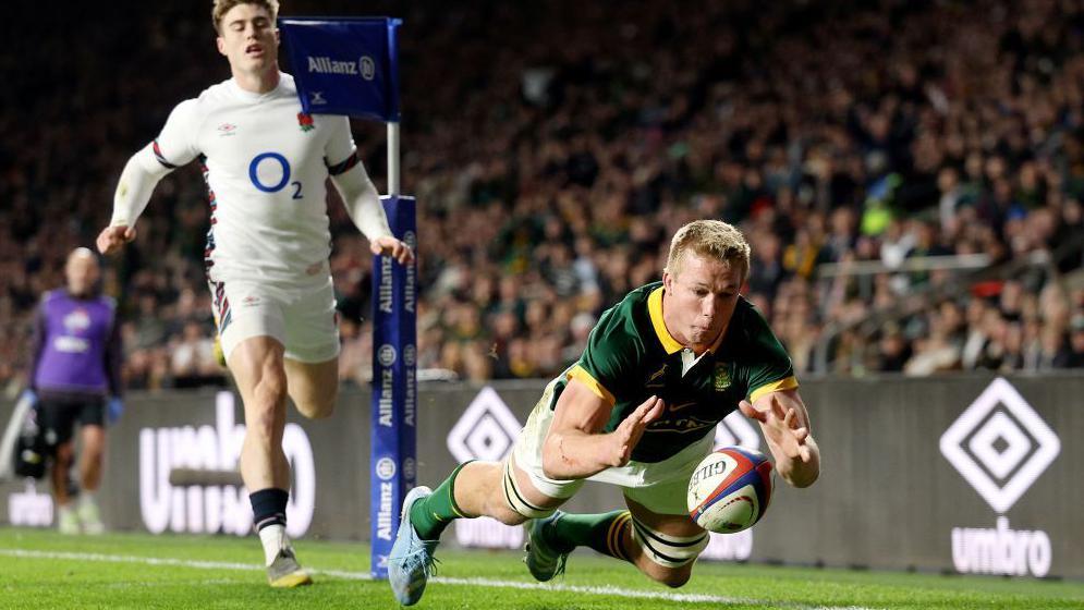 Pieter-Steph du Toit's try helped the world champions to a 29-20 win over England in November