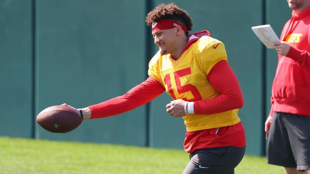 Patrick Mahomes handling things well so far