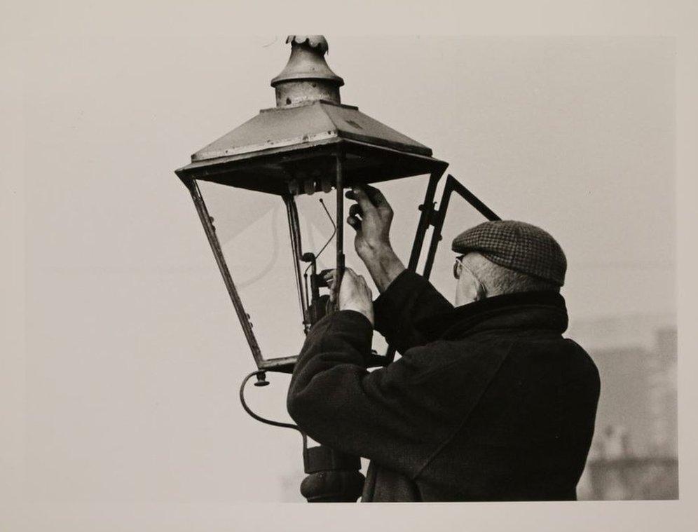 Lamplighter, Gorbals, 1964