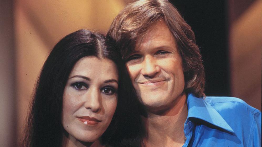 Rita Coolidge and Kris Kristofferson pose for a photo in the 1970s