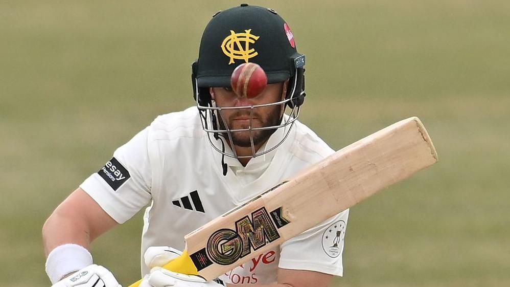 Ben Duckett batting