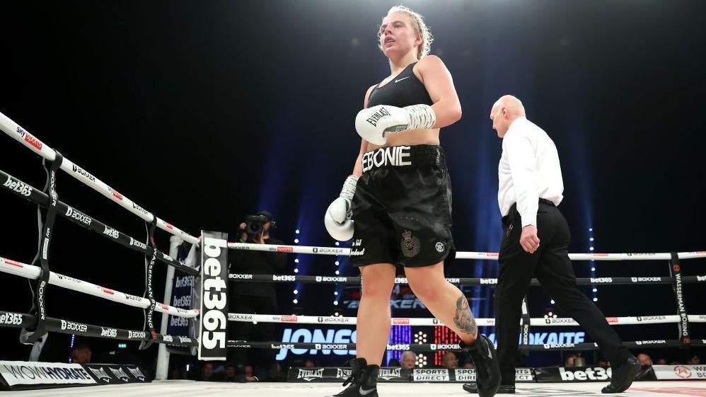 Ebonie Jones returns to her corner during the Bantamweight fight against Vaida Masiokaite at SSE Arena on October 02, 2021 in London