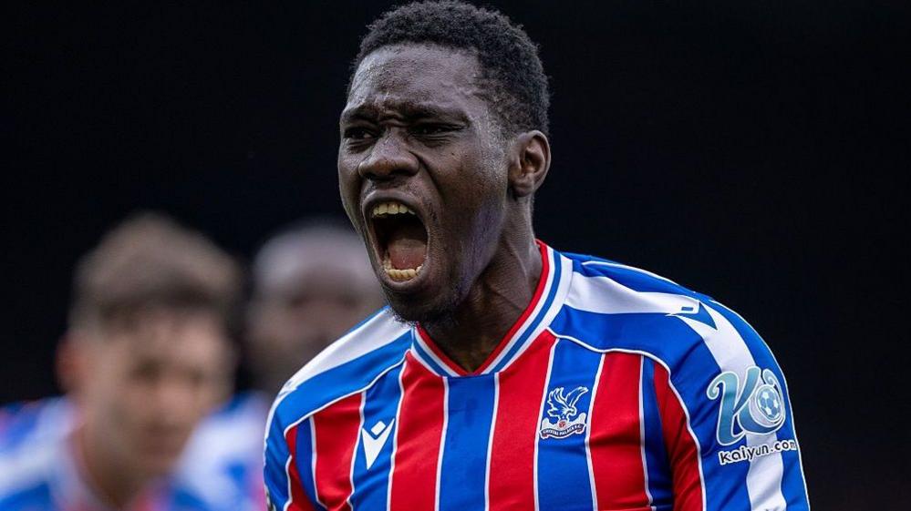 Ismaila Sarr celebrating for Crystal Palace