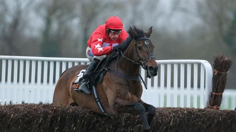 Harry Skelton riding John Hales' last winner in the Fleur De Lys Chase at Windsor on 19 January 2025