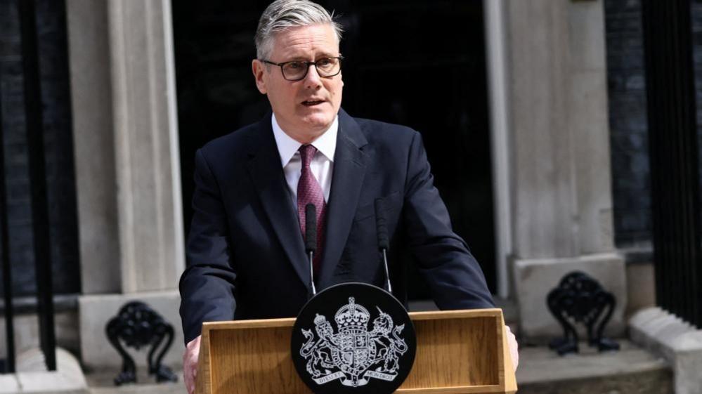 Keir Starmer announces resignation as prime minister and Labour Party leader - BBC News