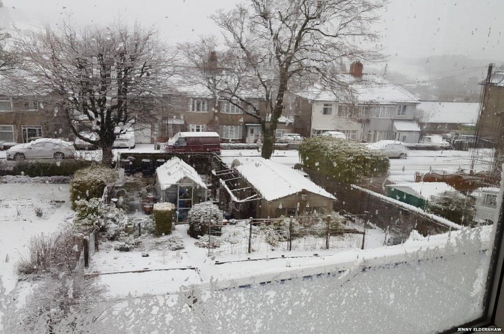 Snow in Buxton, Derbyshire, this morning thanks to Storm Katie. Credit: Jenny Eldershaw