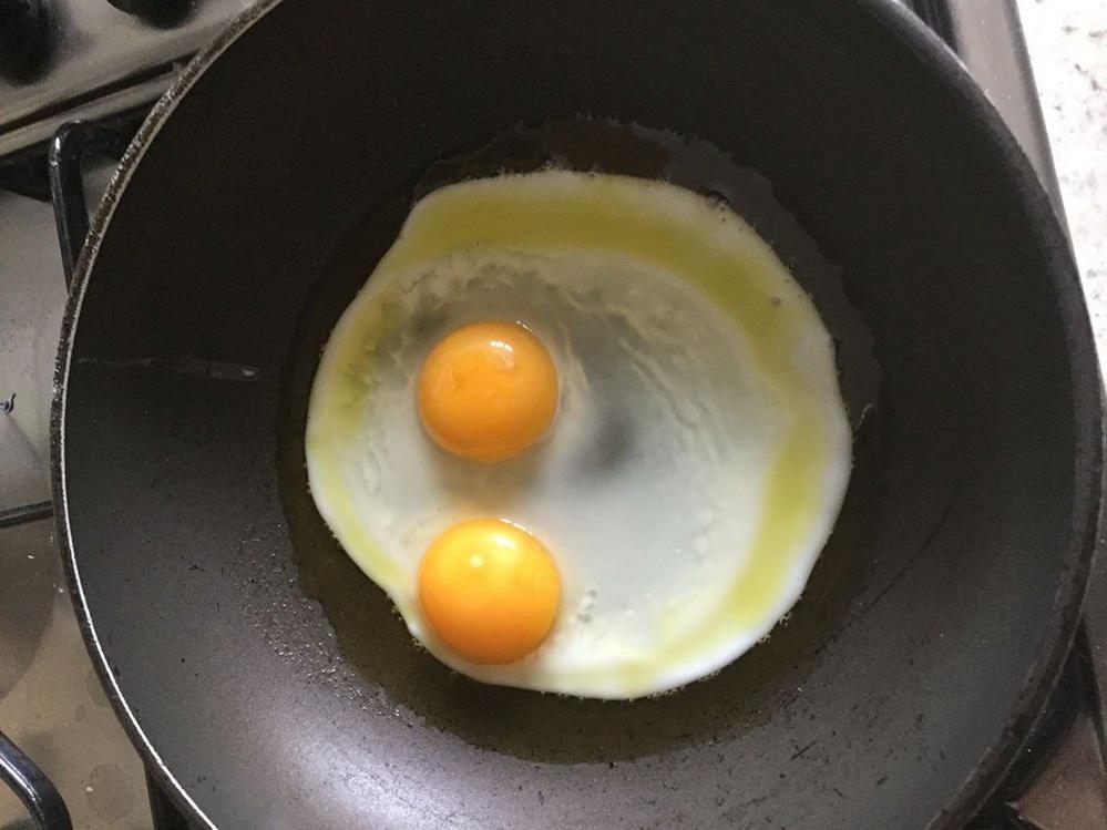 An egg in a frying pan