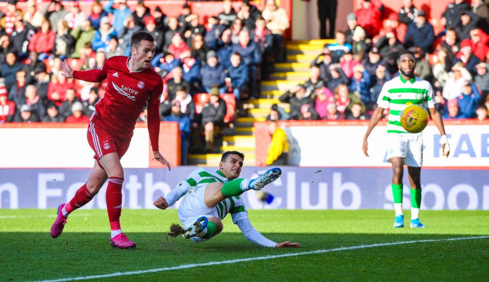 Mohamed Elyounoussi impressed on loan at Celtic last season