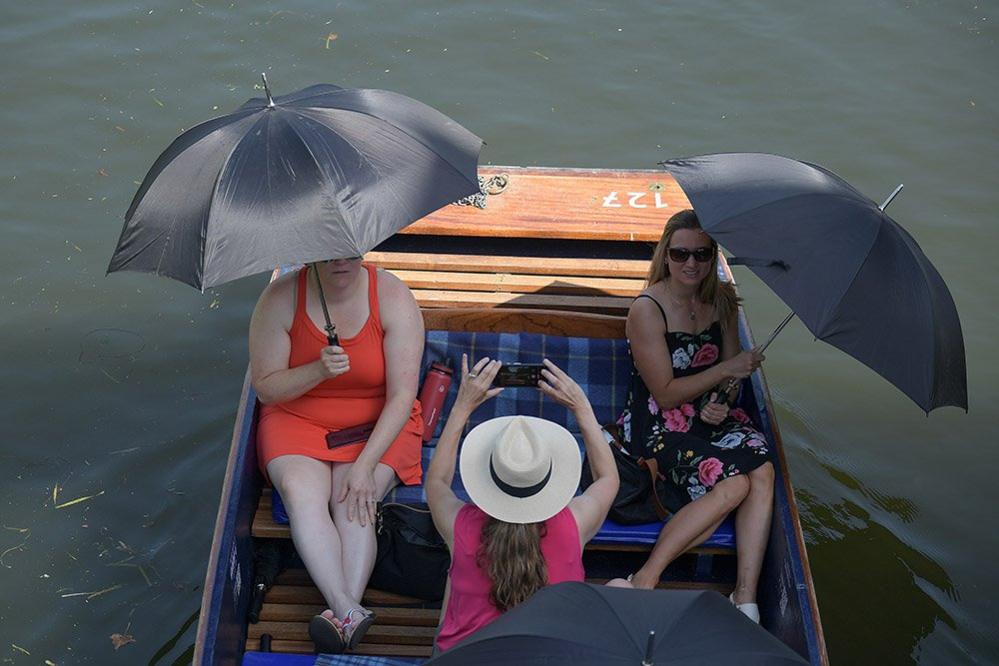 Women on a punt on the River Cam