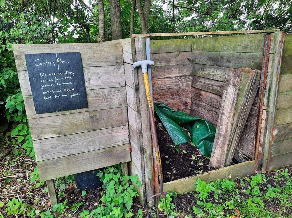 Wooden compost bin