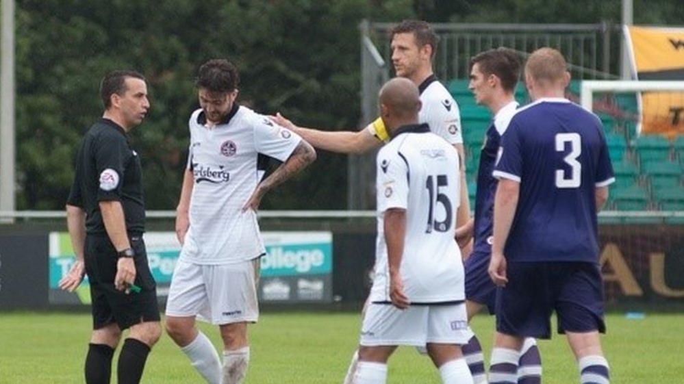 Truro City v East Thurrock United