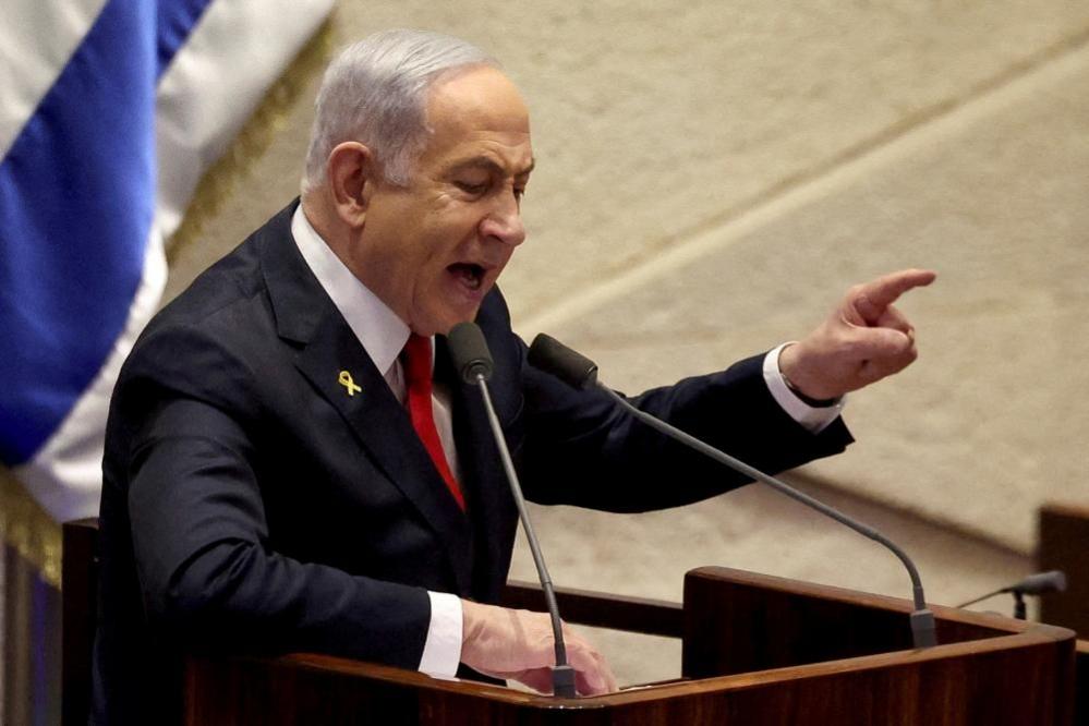 Benjamin Netanyahu giving a speech