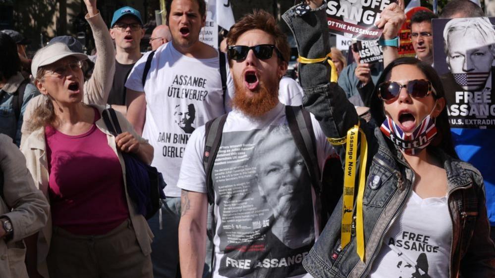 Protesters supporting Assange outside court on Monday