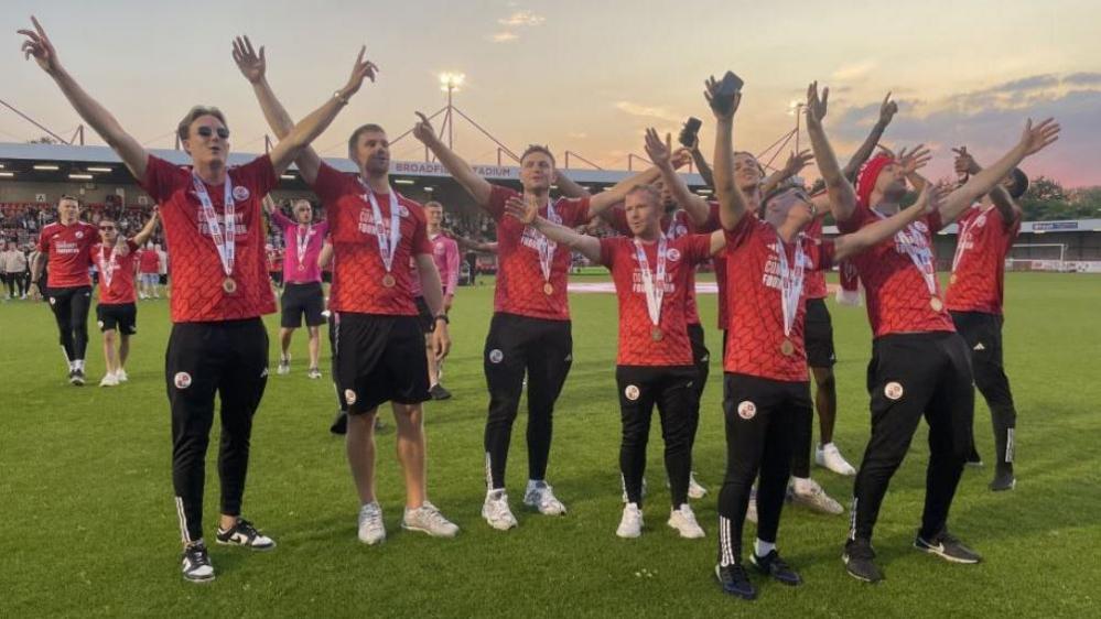 Crawley's players sing