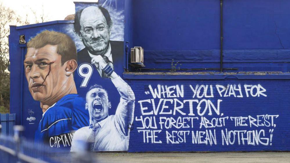 A mural in Liverpool that features Duncan Ferguson and the words: "When you play for Everton you forget about the rest. The rest mean nothing!"