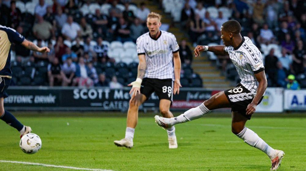 Malik Dijksteel scores against East Kilbride
