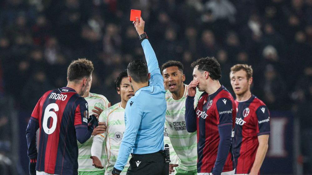 Reo Hatate red carded