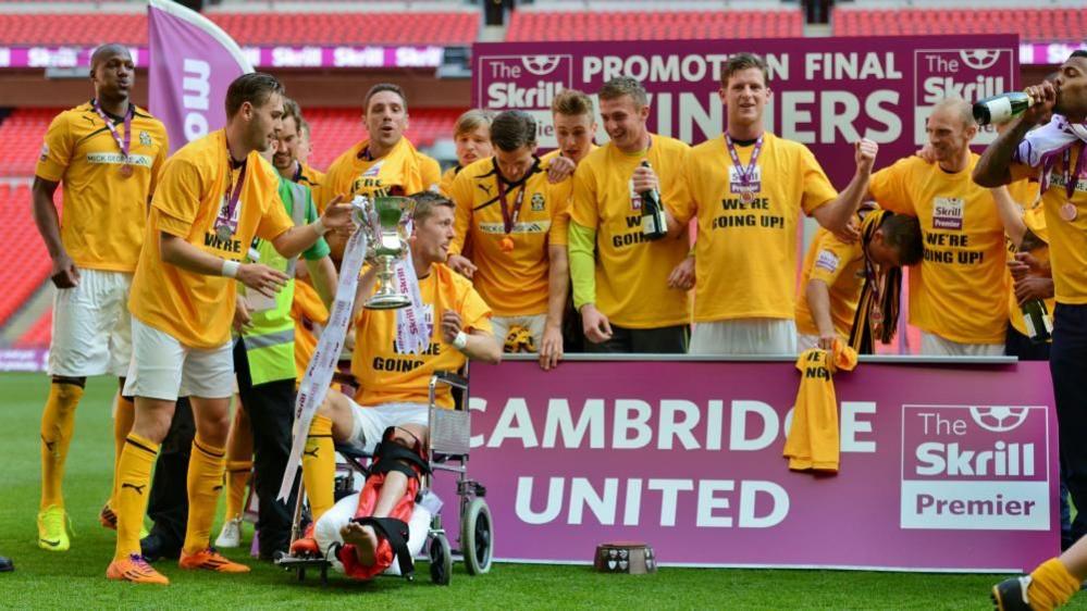 Cambridge United players celebrating