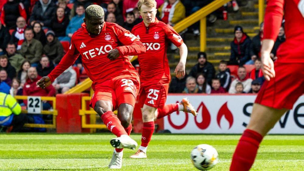 Aberdeen’s Afeez Aremu scores to make it 1-0 during a William Hill Premiership match between Aberdeen and Kilmarnock at Pittodrie Stadium,