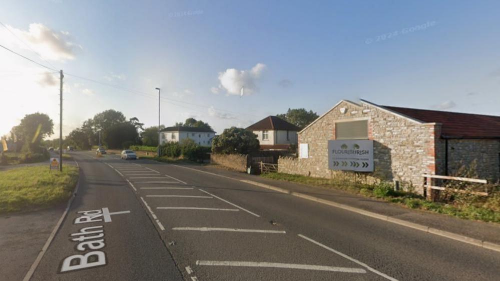 A stretch of the A4 Bath Road before the roadworks, showing the Flourish Farm Shop