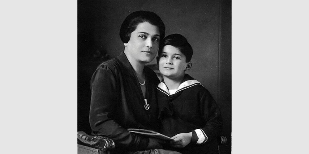 Edward Herzbaum/Hartry with his mother