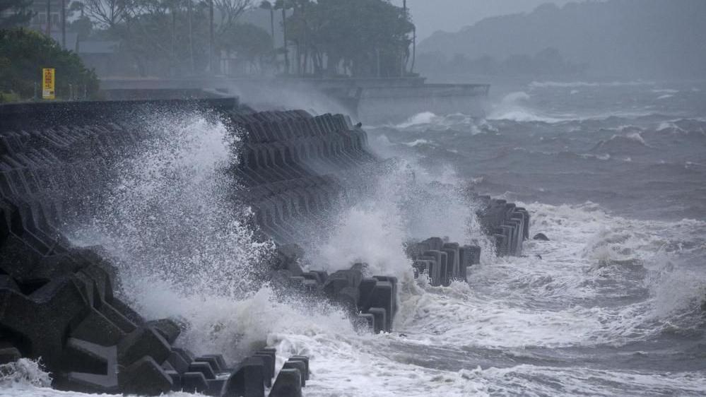 High waves are observed along the shore as Typhoon Shanshan approaches southwestern Japan in Ibusuki, Kagoshima Prefecture, August 28, 2024