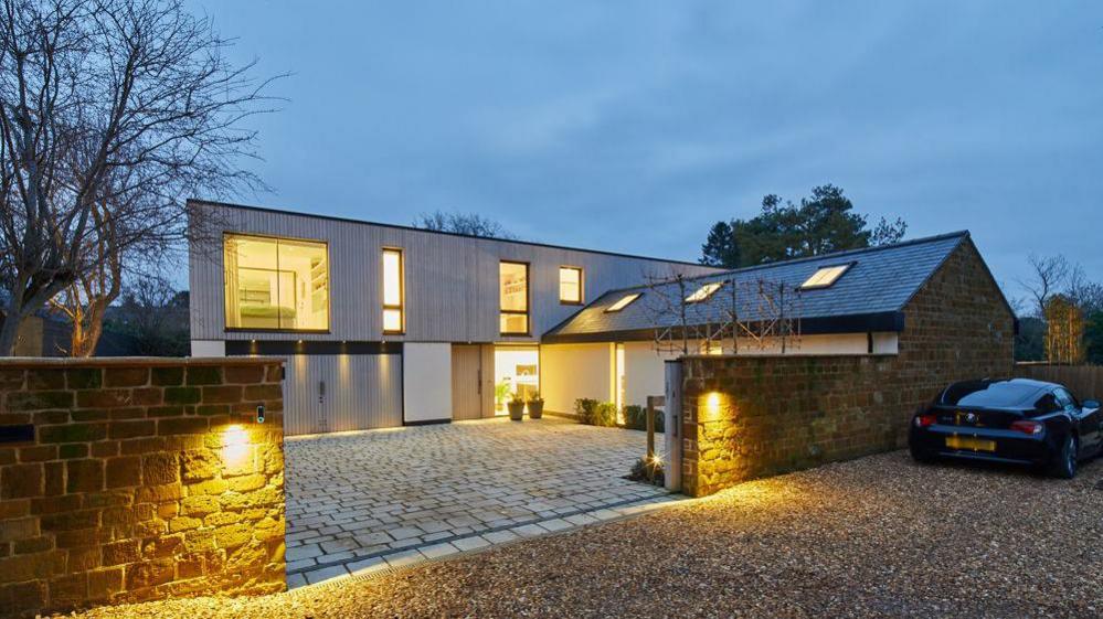 Northamptonshire contemporary house