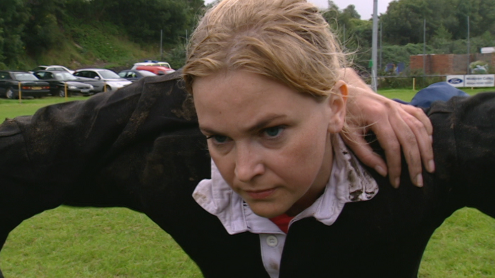 Buddug Povey yn chwarae rhan Menna