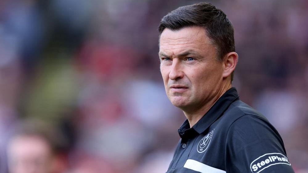 Paul Heckingbottom looks on during Sheffield United match