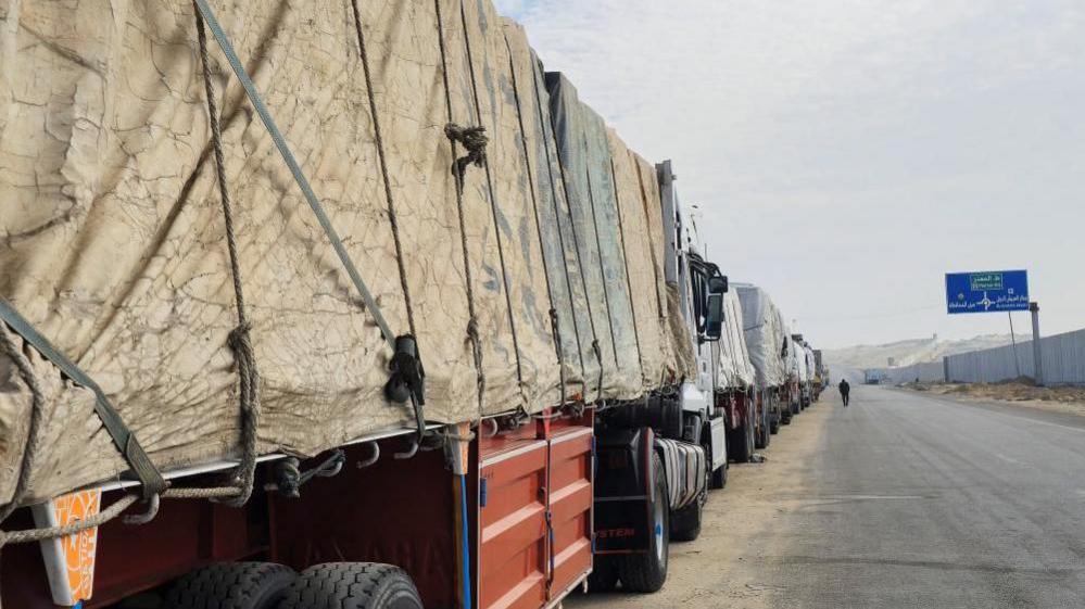 Trucks carrying queuing up at the Rafah crossing waiting to enter Gaza