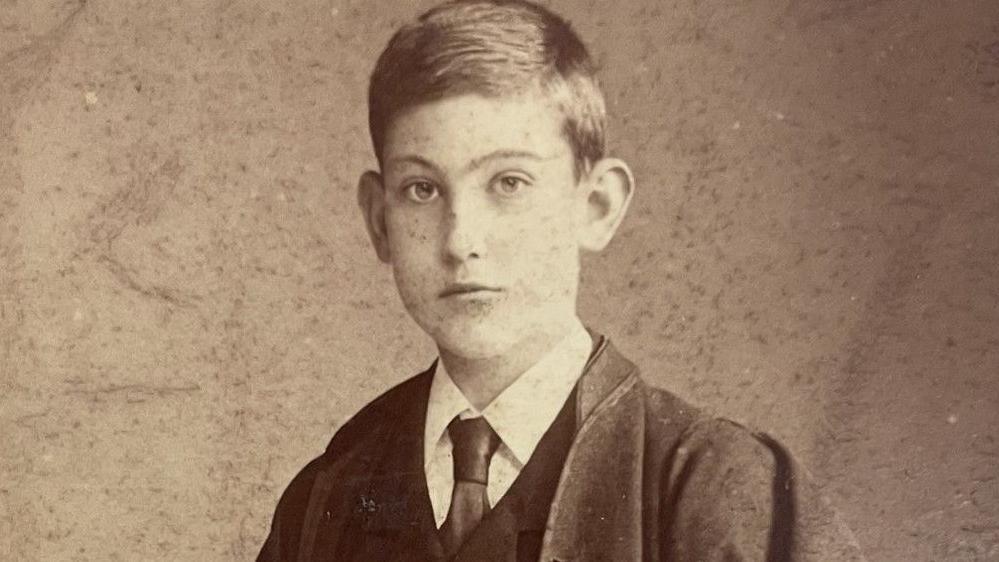 Photograph of the Cheshire mountaineer George Mallory. The black and white image shows him as a schoolboy in his uniform.