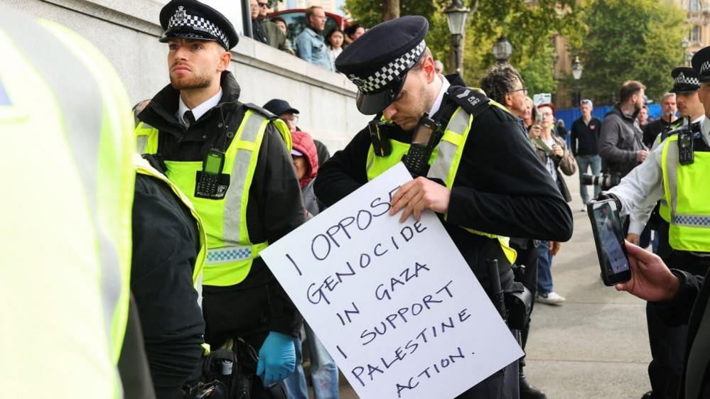 Palestine Action arrests to resume, Metropolitan Police says - BBC News