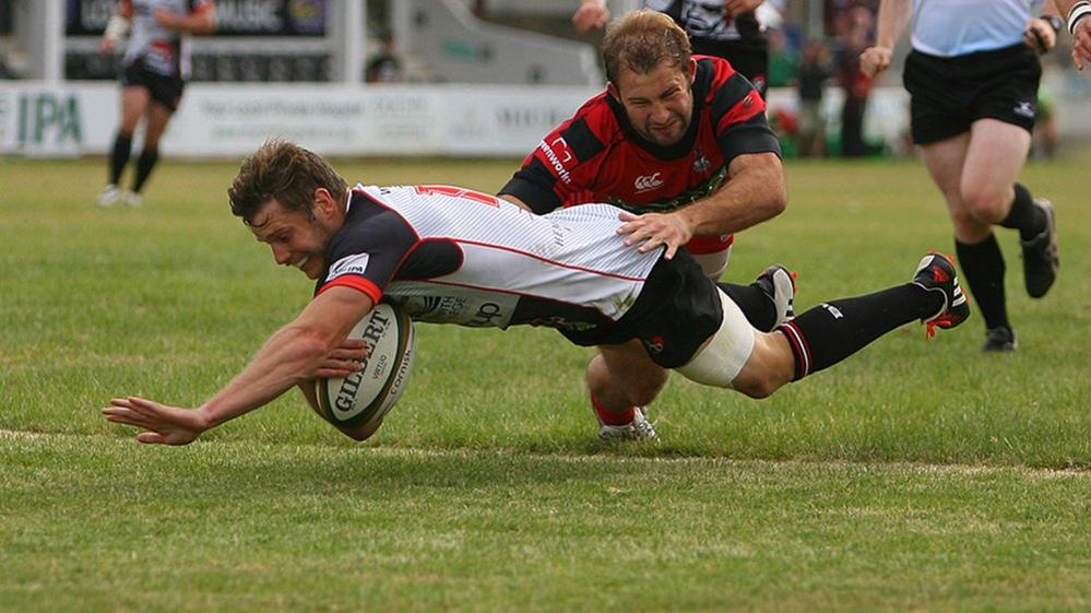 Matt Evans scores for Cornish Pirates