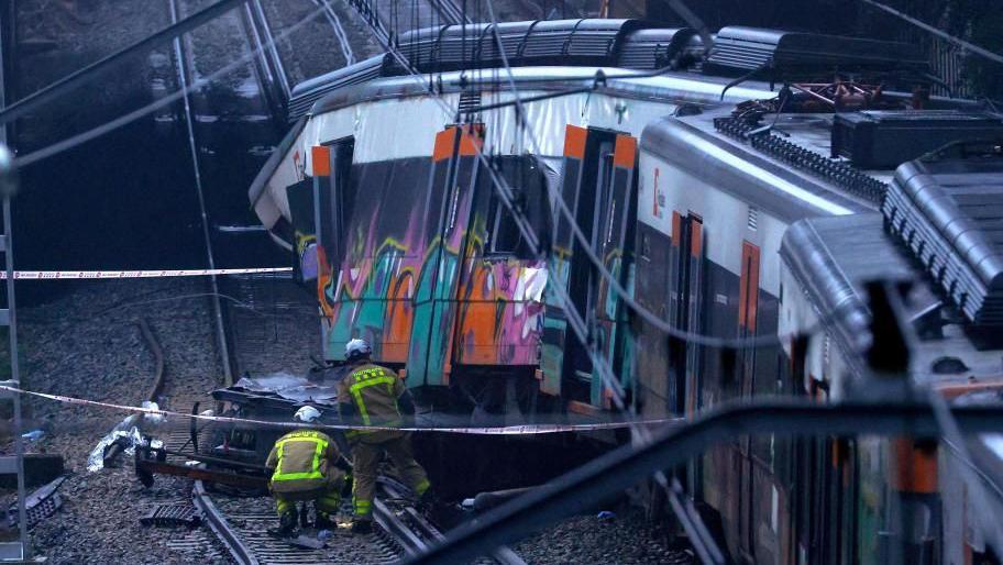 Train driver killed in second deadly Spain rail crash in days