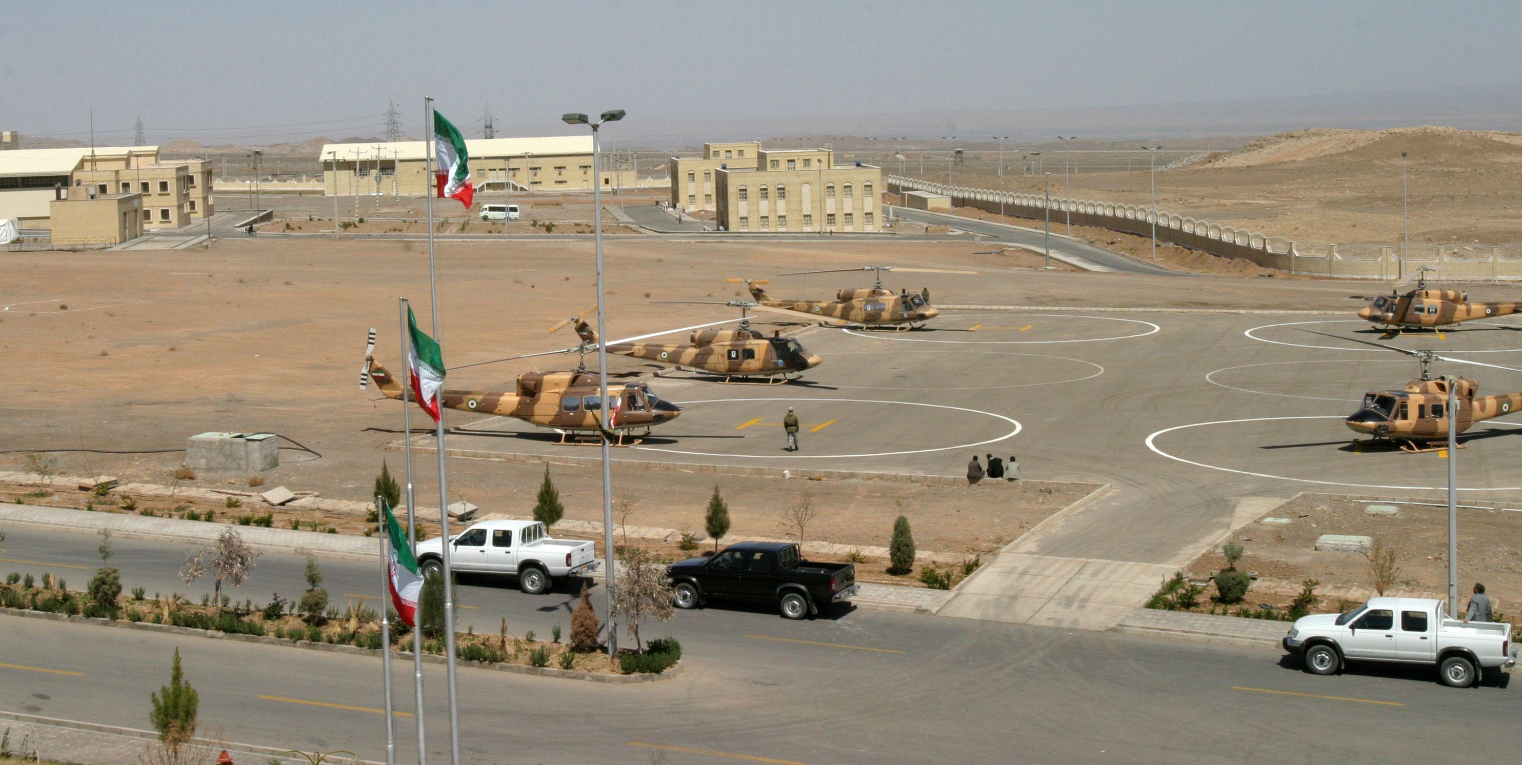 Fasilitas Natanz, 250 km sebelah selatan Teheran, 30 Maret 2005. 