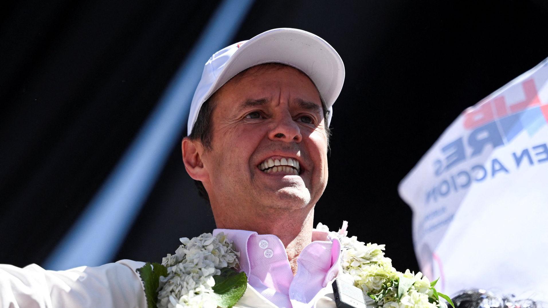 El expresidente boliviano y candidato de la alianza Libre, Jorge Tuto Quiroga, en el acto de cierre de campaña en El Alto, La Paz. 