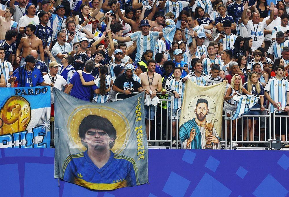 Argentini preti kazna zbog transparenta, ludnica u Buenos Ajresu - u fotografijama 24 argentina, argentinski navijači