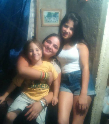 Ana, Sara y Exequiel