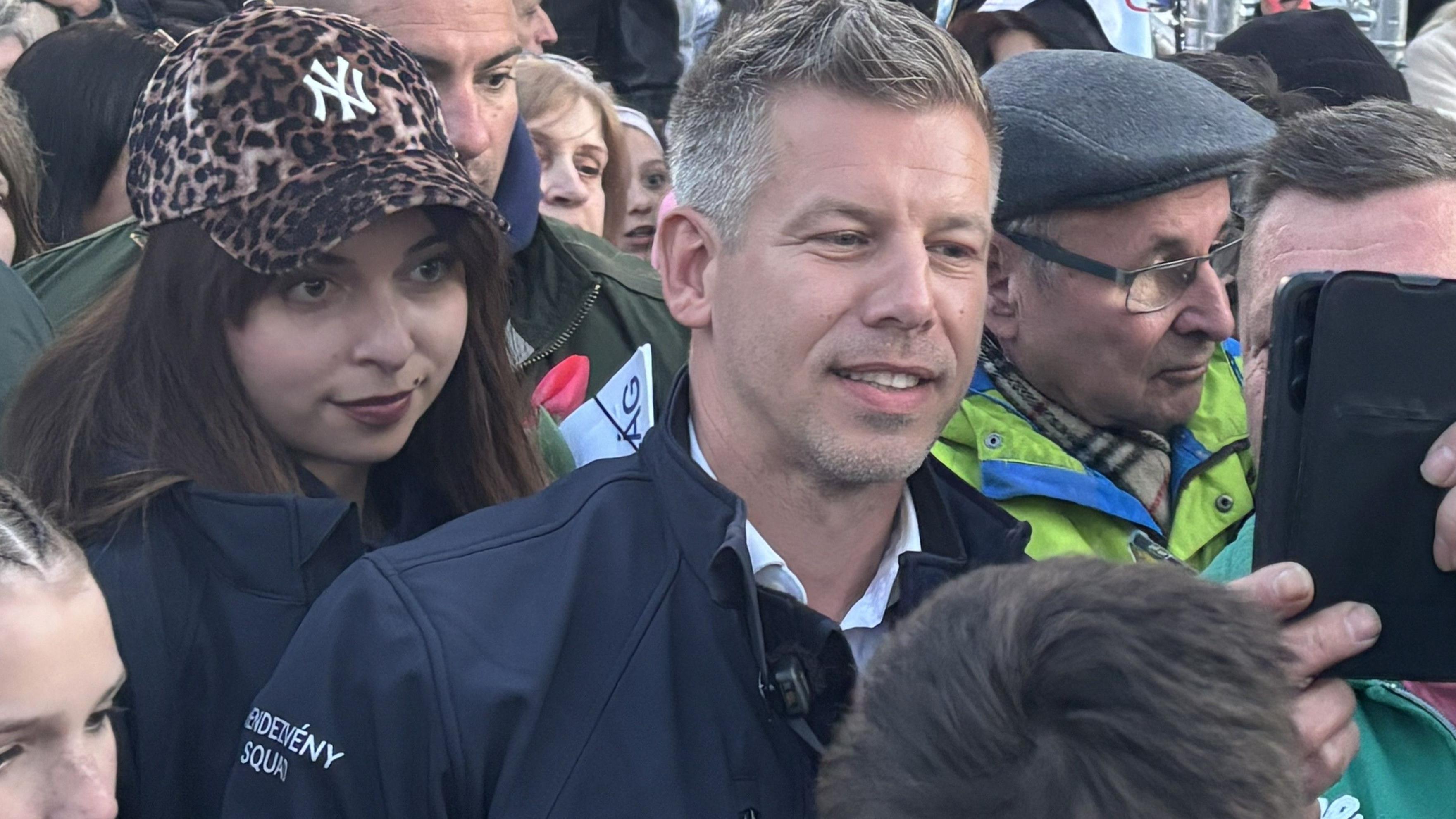 Final push for votes as challenger to Hungarys Orbán scents victory