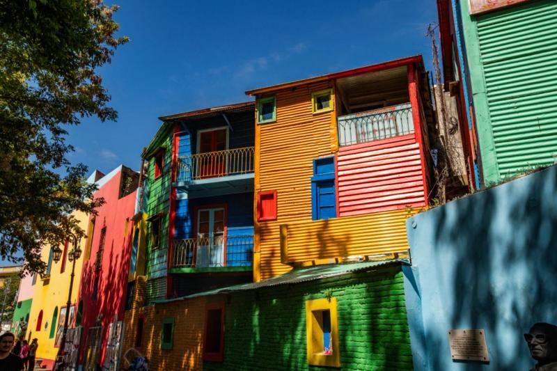 Casas em cores vivas de La Boca, em Buenos Aires (Argentina)