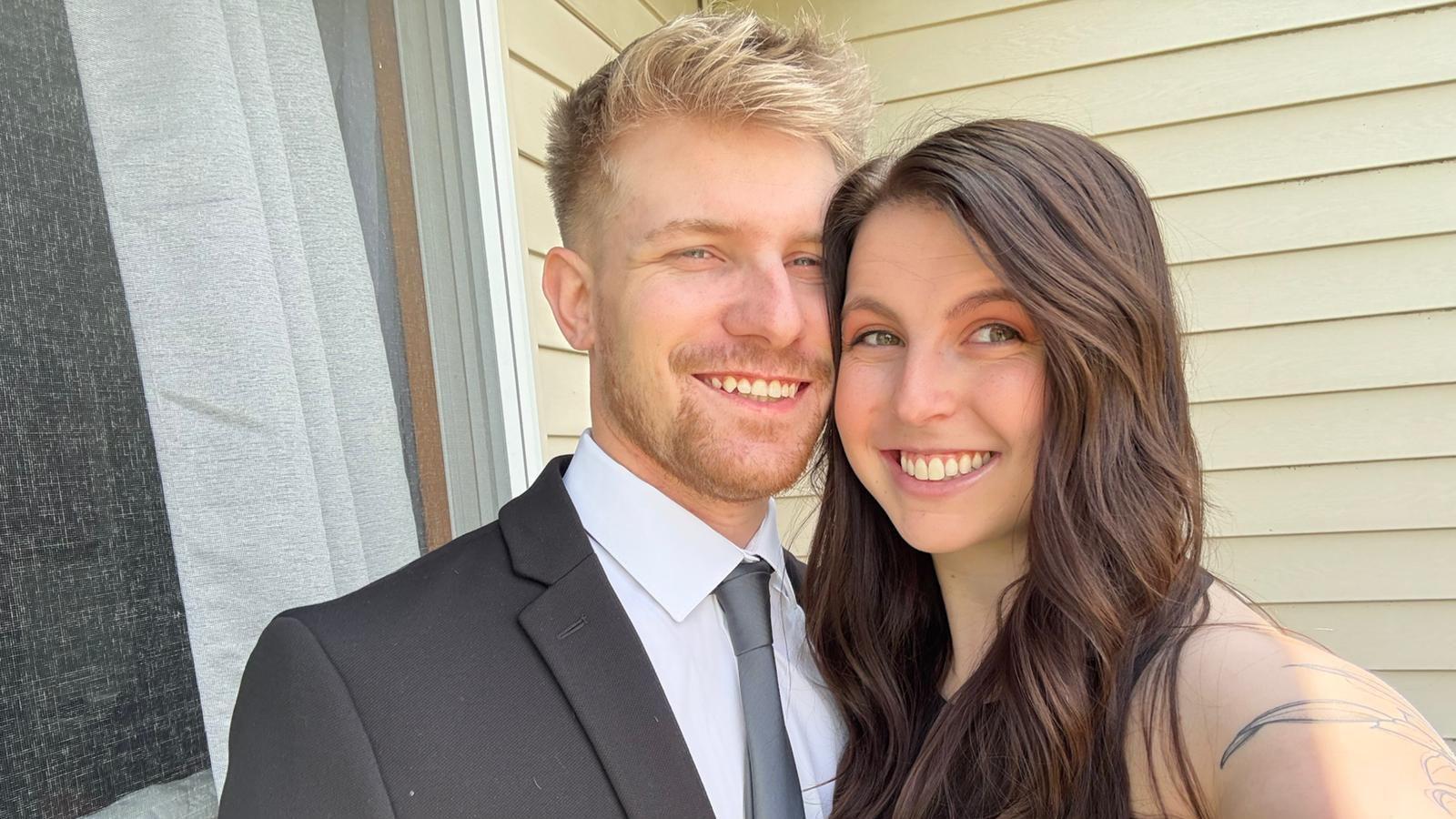 My boyfriend is 5ft 6in but it doesnt matter - Tinders height filter divides daters