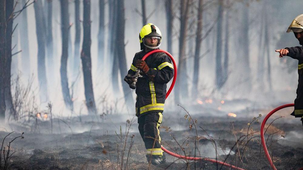 požar u francuskoj, vatrogasci