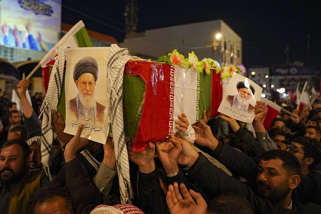 مراسم تشییع نمادین خامنه‌ای در نجف