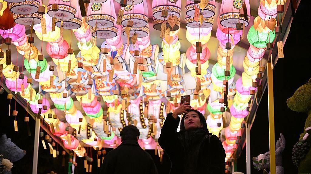 South Korea and Japan welcome new year with traditional bell-ringing ceremonies 