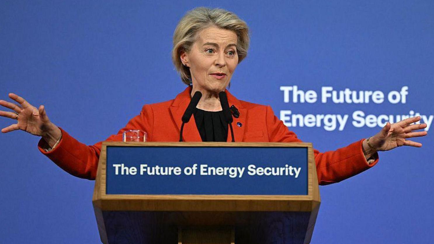 رئيسة المفوضية الأوروبية أورسولا فون دير لاين.