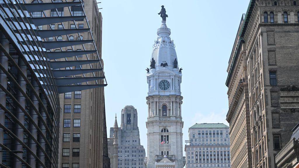 Odlazak Mareske iz Čelsija: Rokijeve stepenice, zlato od Trampa i otkaz ispod jelke 5 Gradska kuća u Filadelfiji