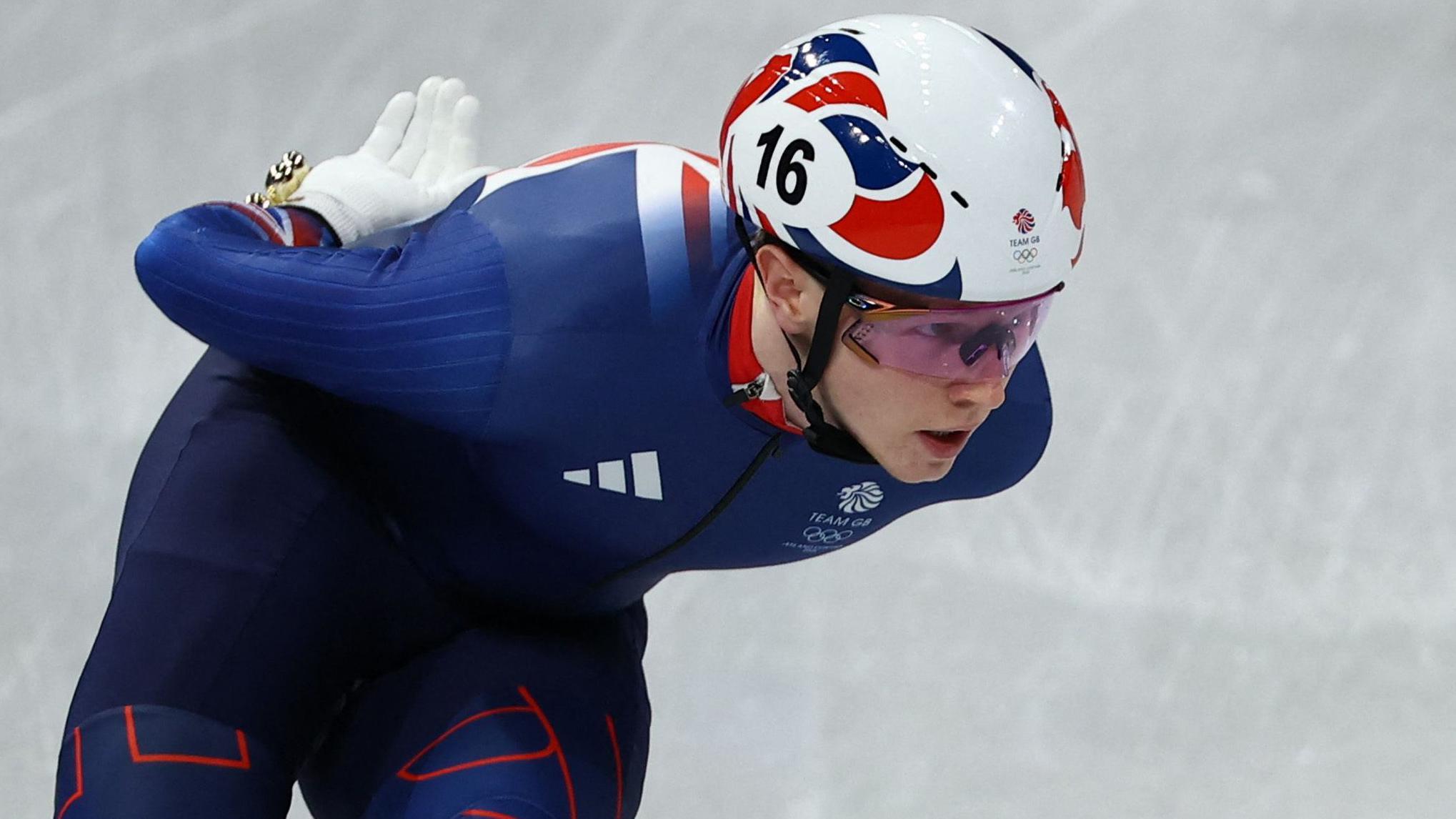 Winter Olympics: GBs Treacy and Italy legend Fontana in speed skating action - watch