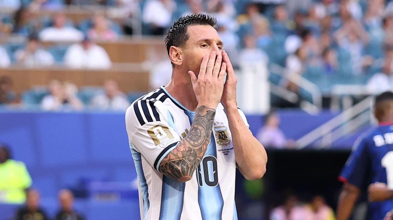 Superb Messi finish puts Argentina ahead against Cape Verde in World Cup last 32