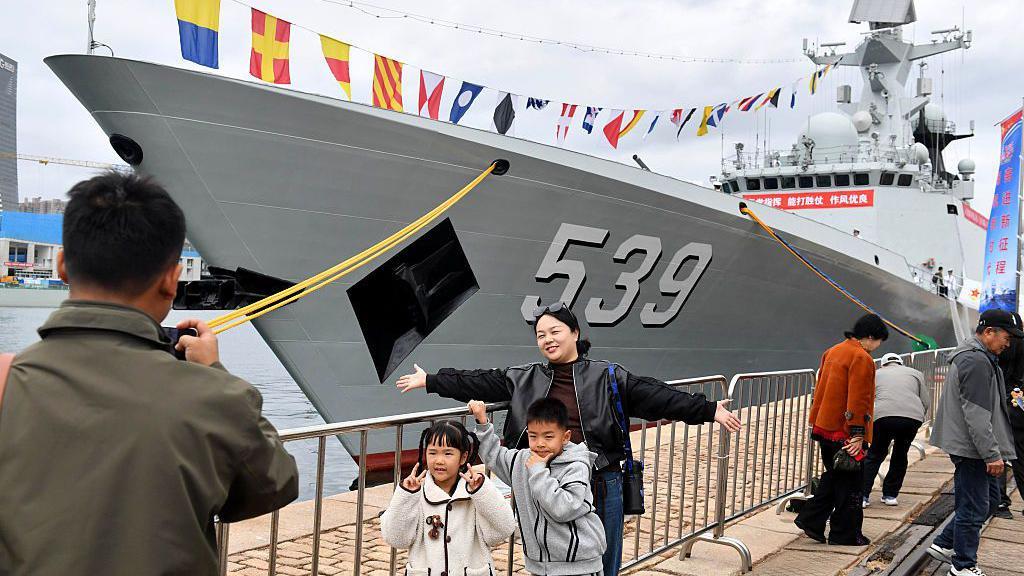 中國海軍與民眾