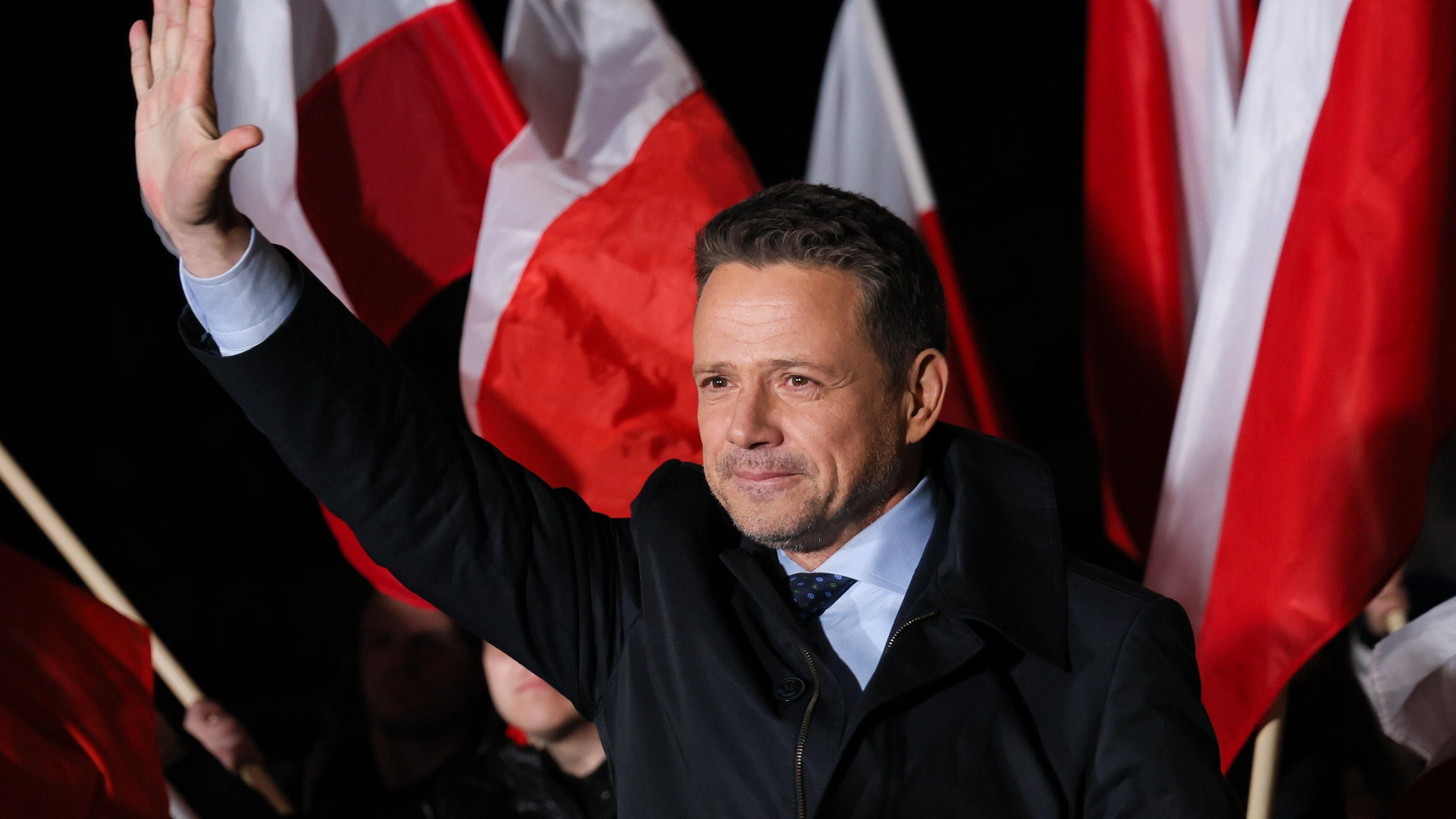 Warsaw’s liberal mayor wins tight victory in first round of Poland’s election, exit poll says